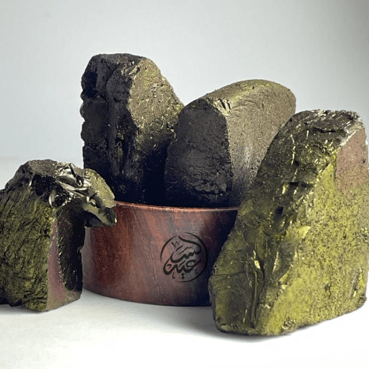 Cochineal Stone الجحر القرمزي - بهارات و عطارة السعيد