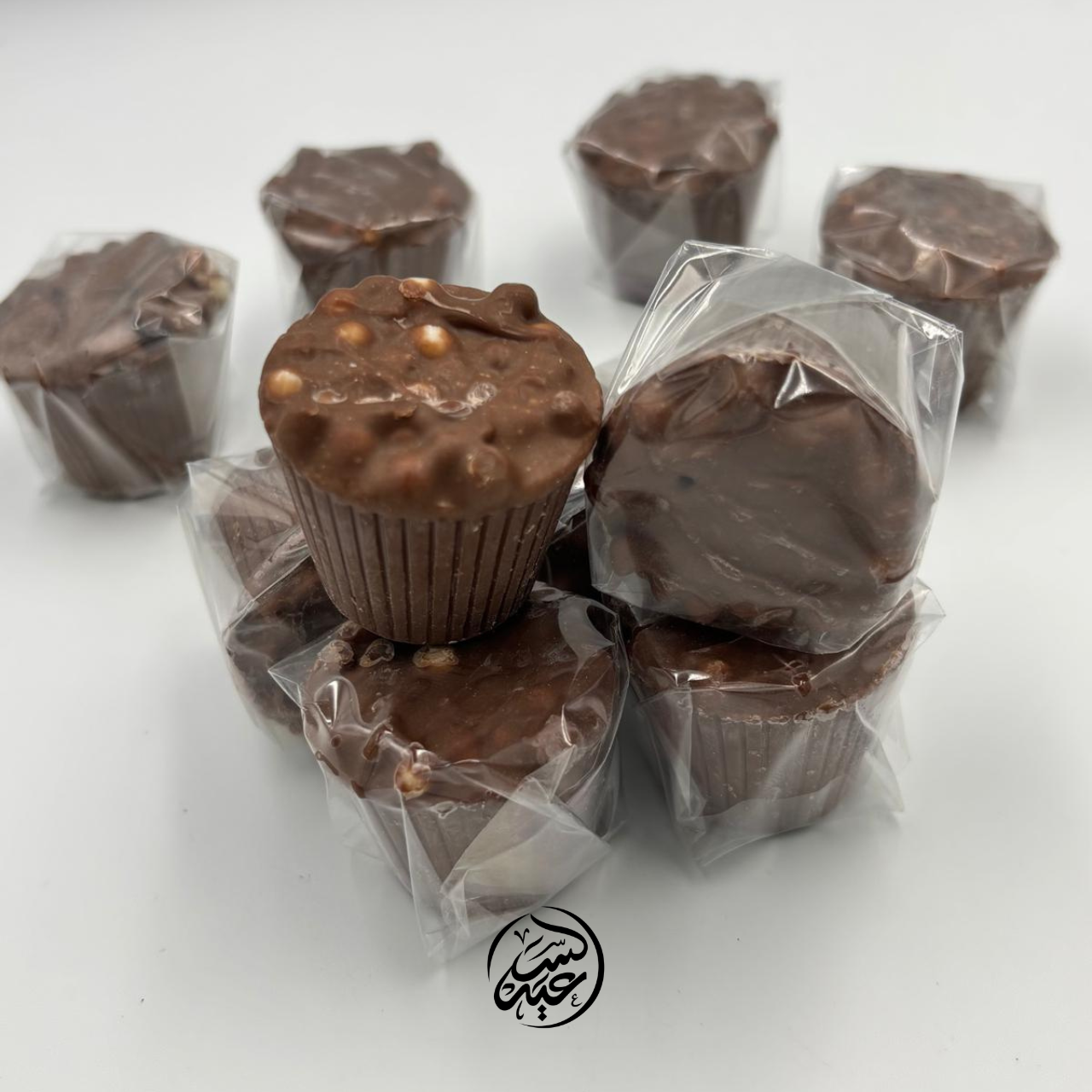 Hazelnut cream Milk chocolate شوكولاتة بالحليب محشوة بكريمة البندق والكنافة - بهارات و عطارة السعيد